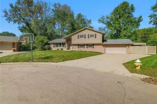 4657 Marcus Cir, Kettering, OH 45440 - Photo 3