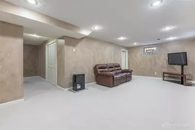 10640 Summer Park Way, Dayton, OH 45458 - Photo 39