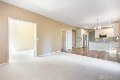 10640 Summer Park Way, Dayton, OH 45458 - Photo 21