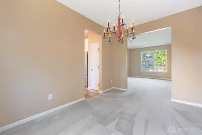 10640 Summer Park Way, Dayton, OH 45458 - Photo 13