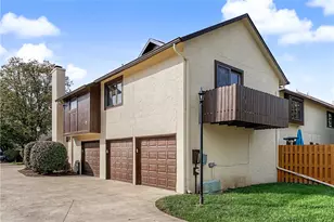 1221 Chevington Ct, Centerville, OH 45459 - Photo 5