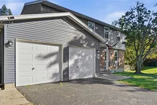 4171 Golden Eagle Ct, Beavercreek, OH 45430 - Photo 3