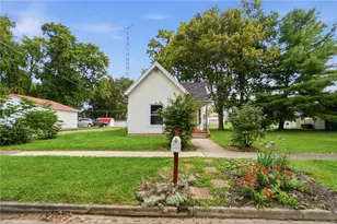 111 Maple St, Belle Center, OH 43310 - Photo 9