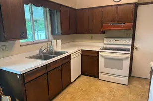 1571 Clayton Rd, Brookville, OH 45309 - Photo 15