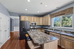 90 Triple Crown Cir, Springboro, OH 45066 - Photo 11