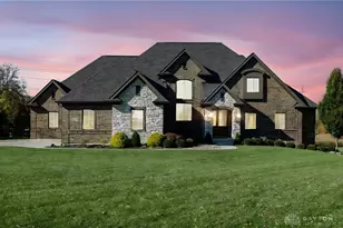 2442 Berkeley Ct, Clear Creek Township, OH 45036 - Photo 1