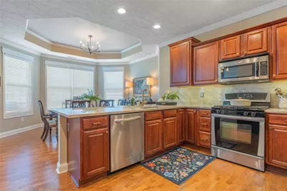 700 Mackenzie Court, Centerville, OH 45458 - Photo 11