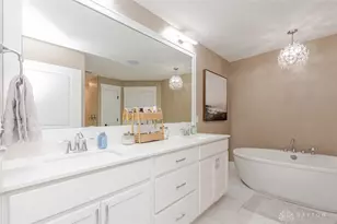 1568 Creekwood Dr, Troy, OH 45373 - Photo 27