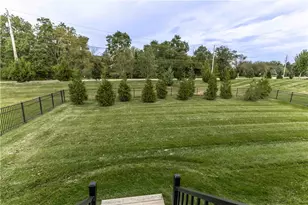 498 Carleton Dr, Sugarcreek Twp, OH 45440 - Photo 31