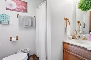 210 N Main St, Jackson Center, OH 45334 - Photo 31