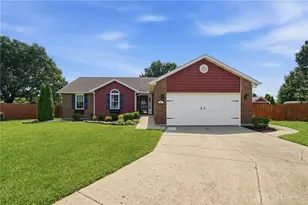 927 Golden Meadows Ct, Trenton, OH 45067 - Photo 1