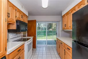 3049 Santa Rosa Dr, Kettering, OH 45440 - Photo 9
