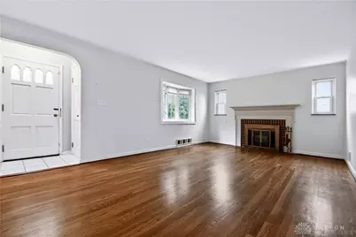 212 Dell Park Avenue, Oakwood, OH 45419 - Photo 5