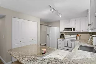 7341 Rustic Woods Dr, Dayton, OH 45424 - Photo 15