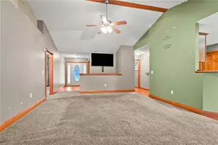 1111 Arbor Ln, Troy, OH 45373 - Photo 7