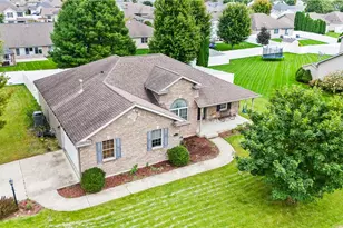 1111 Arbor Ln, Troy, OH 45373 - Photo 9