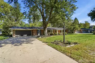 2427 Portage Path, Bellbrook, OH 45305 - Photo 3
