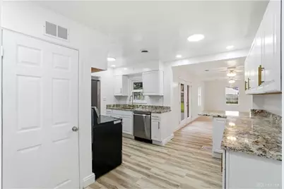 1228 Alta Vista Drive, Dayton, OH 45420 - Photo 5