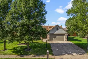 6854 Sun Ridge Dr, Waynesville, OH 45068 - Photo 3