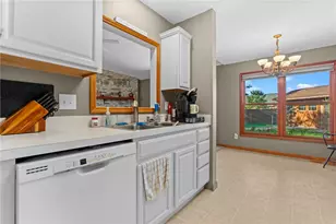 6854 Sun Ridge Dr, Waynesville, OH 45068 - Photo 11