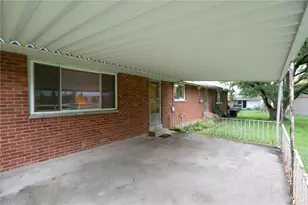 1204 Chateau Dr, Kettering, OH 45429 - Photo 29