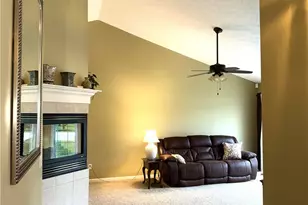 4000 Twin Lakes Cir, Englewood, OH 45315 - Photo 13