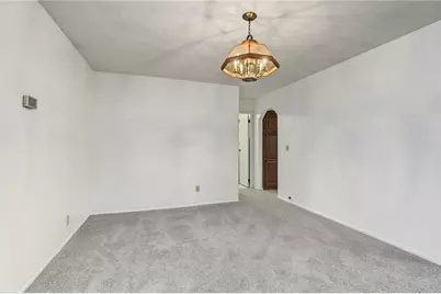 109 Delcourt Drive, Springfield, OH 45506 - Photo 7