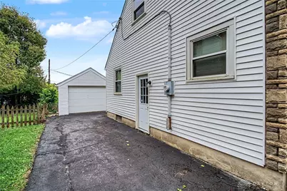 1742 S Smithville Road, Dayton, OH 45410 - Photo 33