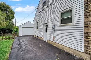 1742 S Smithville Rd, Dayton, OH 45410 - Photo 33
