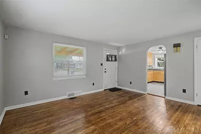 1742 S Smithville Road, Dayton, OH 45410 - Photo 7