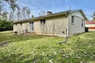 643 Liscum Dr, Dayton, OH 45417 - Photo 3