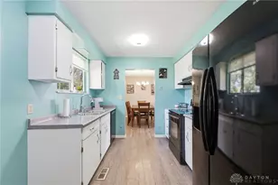 421 Wilson Park Dr, Dayton, OH 45449 - Photo 11