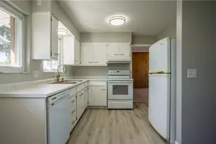 908 Linwood Dr, Troy, OH 45373 - Photo 9