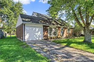 2517 Foxchase Ct, Troy, OH 45373 - Photo 1