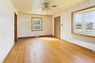 551 Meadow Ln, Troy, OH 45373 - Photo 3