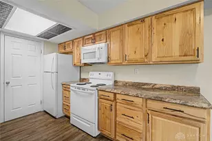 1442 Sanzon Dr, Fairborn, OH 45324 - Photo 21