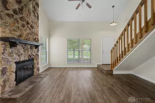 1442 Sanzon Dr, Fairborn, OH 45324 - Photo 9