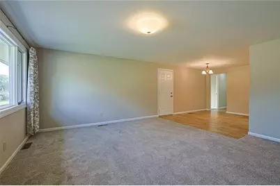 948 Pool Avenue, Vandalia, OH 45377 - Photo 5