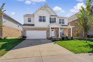 10042 Washington Gln Dr, Washington Twp, OH 45458 - Photo 3