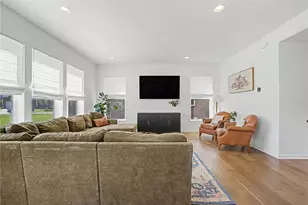 10042 Washington Gln Dr, Washington Twp, OH 45458 - Photo 17