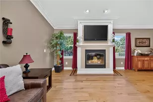 1863 Pence Ridge Ct, Turtlecreek Twp, OH 45036 - Photo 9
