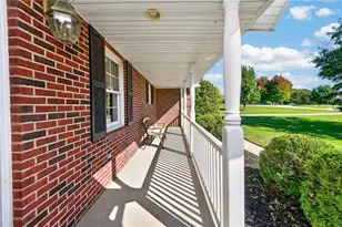 1863 Pence Ridge Ct, Turtlecreek Twp, OH 45036 - Photo 5