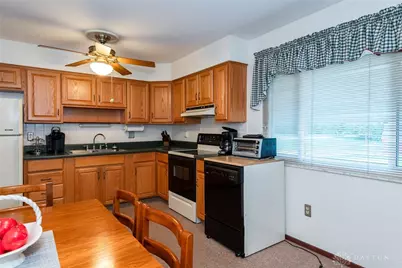 717 Kenbrook, Vandalia, OH 45377 - Photo 11