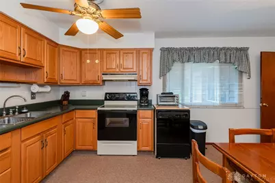 717 Kenbrook, Vandalia, OH 45377 - Photo 9