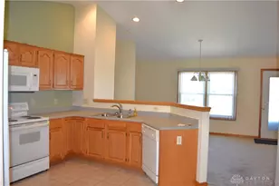 2104 Indian Ridge Dr, Piqua, OH 45356 - Photo 5
