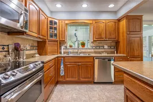 2125 Clearview Dr, Bellbrook, OH 45305 - Photo 13