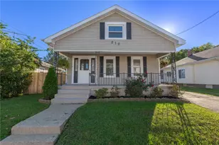 212 W 8th St, Franklin, OH 45005 - Photo 1