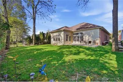 1668 Wimbledon Drive, Fairborn, OH 45324 - Photo 45