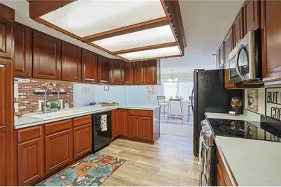 7146 Chadbourne Drive, Huber Heights, OH 45424 - Photo 9