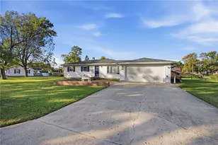 3801 Angus Ln, Moraine, OH 45439 - Photo 1